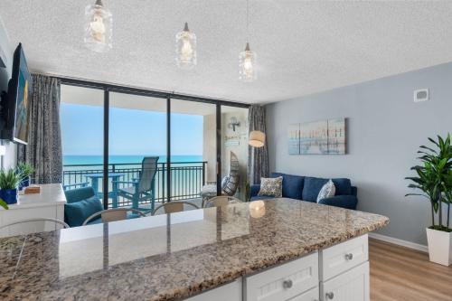 Ocean Forest Plaza Cozy Oceanfront Unit 1910 photo 12