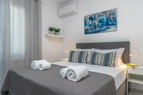 Urban Living City Apartment