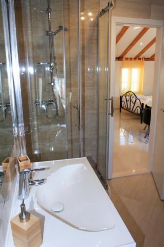 VILLA KAPAR - Apartment Šufit