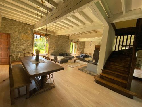 Χώρος καθιστικού στο Watermill in the mountains with private pool
