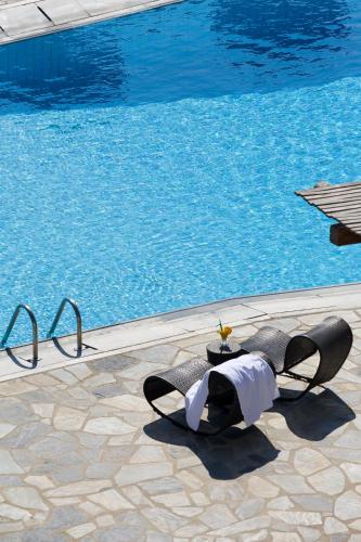 Bazén v ubytování Yiannaki Hotel nebo v jeho okolí