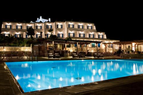 Bazén v ubytování Yiannaki Hotel nebo v jeho okolí