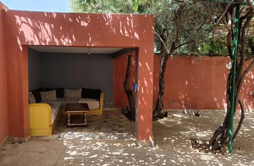Galería fotográfica de Charming Villa with Pool en Amekhlig