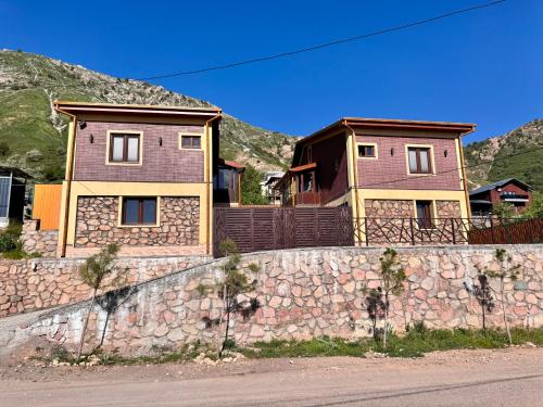 Mountain paradise Премиум дача в Чимгане