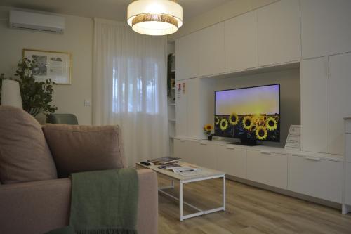 Casa Macarena Sunflower