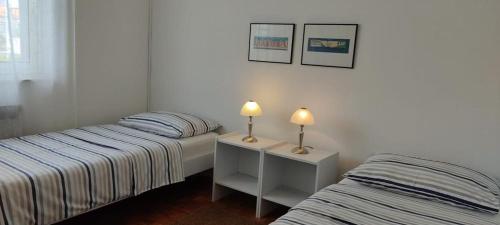 Amazing seaview apartment with a balcony near the beach - Kneza Trpimira I