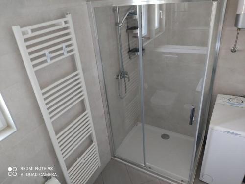 Amazing seaview apartment with a balcony near the beach - Kneza Trpimira I