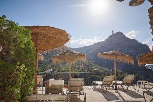 Pemandangan gunung umum atau pemandangan gunung yang diambil dari hotel