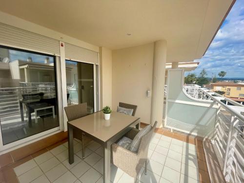 Fantástico apartamento con vistas al mar