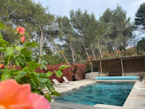 Grande Villa Piscine Billard Pétanque Baby-foot Plancha