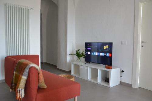 TV a/nebo společenská místnost v ubytování Casa vacanze Geppo