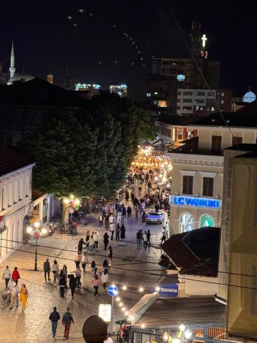 Pedestrian Street Center Apartment