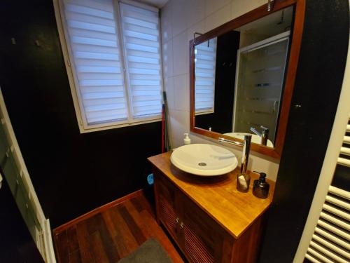O baie la Appartement Lumineux Caen
