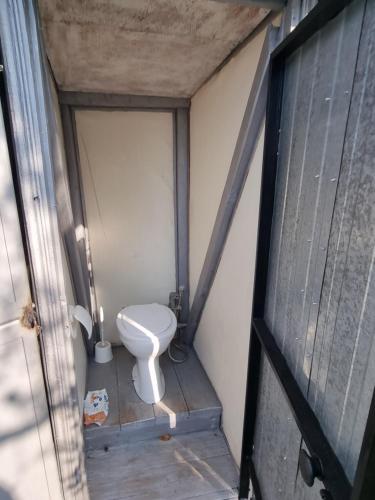 Vannituba majutusasutuses Загородный дом