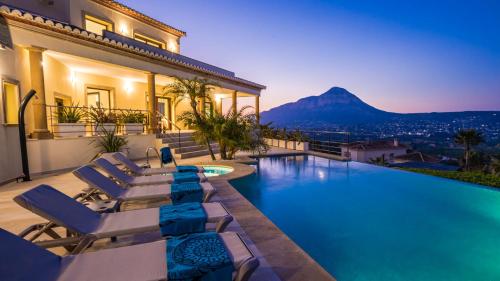 Casa Orquídea - Luxury 4 bedroom Villa
