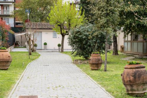 Κήπος έξω από το Gaya Oasi Verde