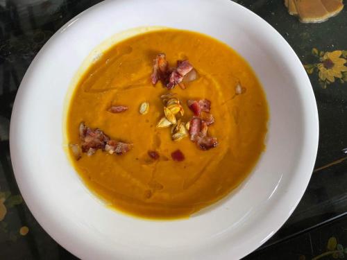 Comida en o cerca de este apartamento