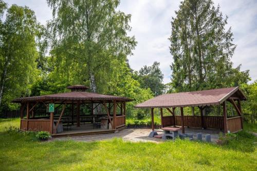 Zahrada ubytování Natura Park w Stegnie