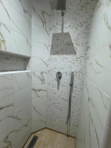 Ένα μπάνιο στο Chez Ali Apartments