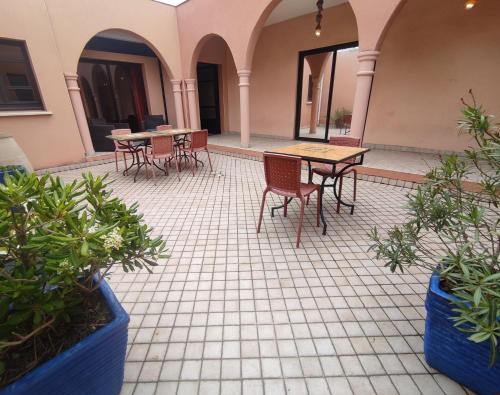 Chambre Zagora, Riad 8 au village naturiste Couple only
