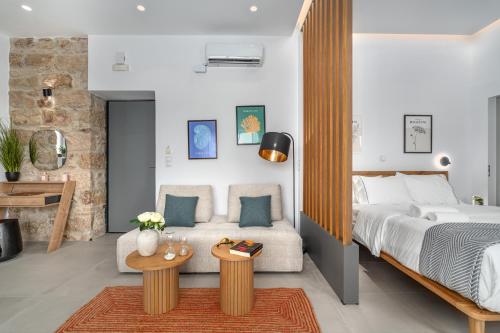 'Green & Blue' Castella Luxury Suites
