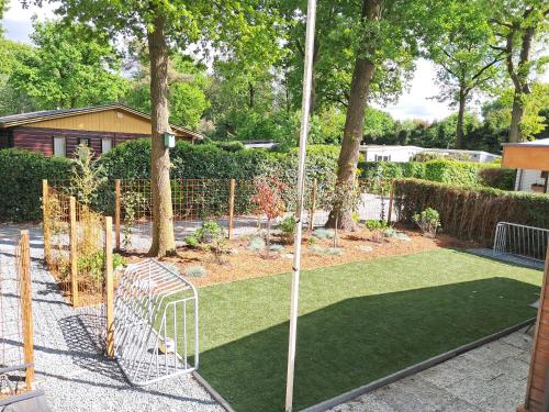 Gallery image of 2 tot 6 persoons Natuurhuisje volledig omheind en helemaal gerenoveerd in het bos op de Veluwe in voorthuizen in Voorthuizen