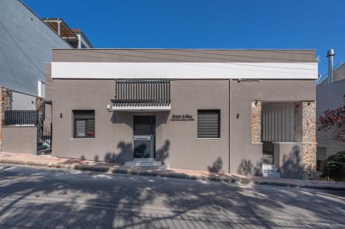 'Green & Blue' Castella Luxury Suites
