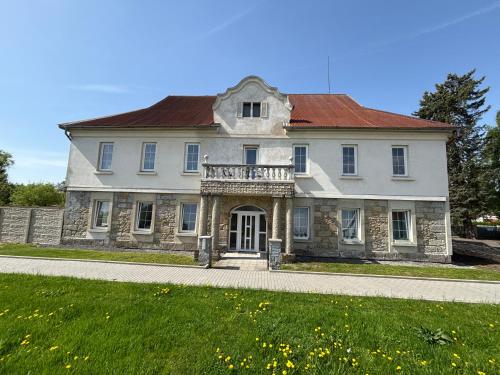 Vila Bílý Jelen apartments Ralsko