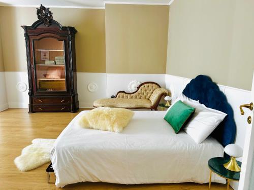 A bed or beds in a room at Casa Biondi