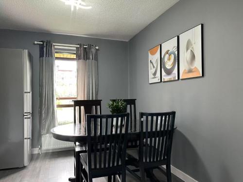 Two bedroom flat in Edinburgh city center with free parking photo 12