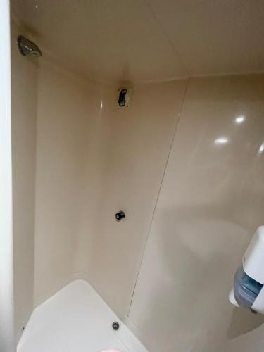 Koupelna v ubytování Unisotel Bollène A7 Ex-Hotel F1