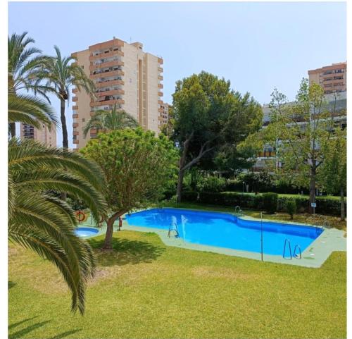 Bazén v ubytování Apartamento La Bahia nebo v jeho okolí