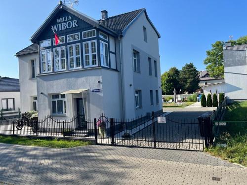 Willa WIBOR ulica Tęsknoty 5 Dziwnów