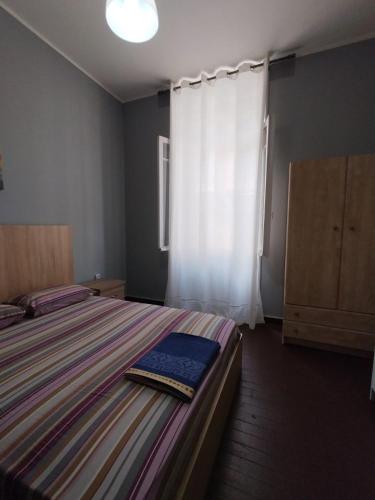 Apartment Atiki metro shared bathroom and kitchen
