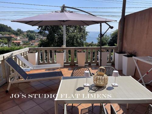 Jo's Studio Flat Limens