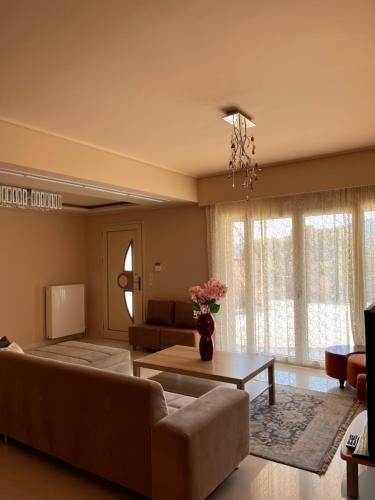 Χώρος καθιστικού στο Glamour beautique villa