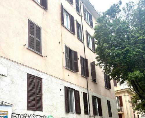 Colosseum Star Guest House