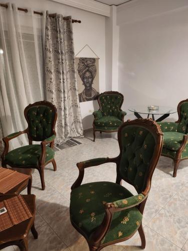 Χώρος καθιστικού στο House ROSI in Rodos city