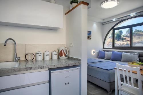 Dapur atau dapur kecil di פינת הקסם