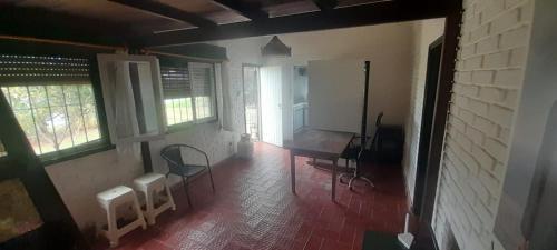 Un lugar para sentarse en Luminosa cercana a todo Promos increibles