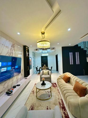 Gallery image of Aviv luxury homes in Enugu