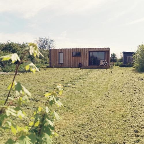 Κήπος έξω από το Studio bois Le Colibri à Chambley