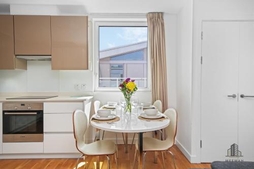 Modern 3 bedroom - Olympic Park - E20 Stratford photo 24