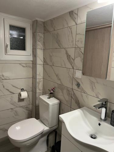 Ένα μπάνιο στο Luxury Privé Penthouse