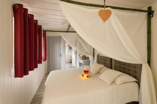 CABANE, BUNGALOW, BULLE ET SPA LE REFUGE ZEN ET BIEN ETRE