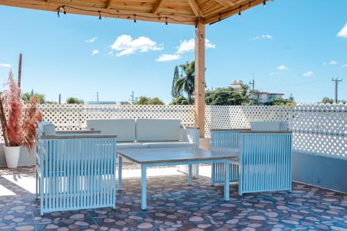 Balkoni atau teres di Rooftop with Pool, La Romana, Villa Doña Julia, At Paula Isabel