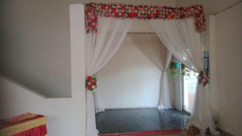 Una cama o camas en una habitación de Le Grace Elite