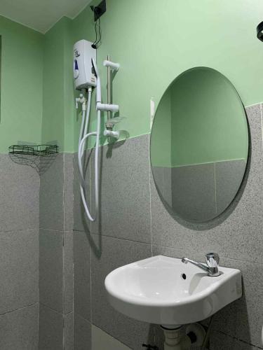 Ένα μπάνιο στο Liam's Homestay El Nido