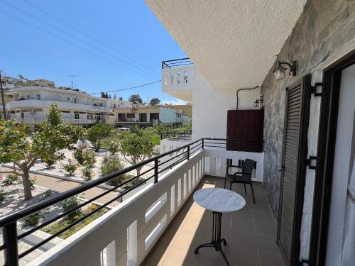 Балкон или терраса в Zourpos Studios & Apartments