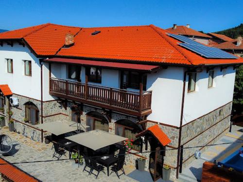 КЪЩА ЗА ГОСТИ ГРОШЪ